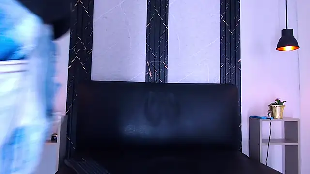 Feiccer Castquer online show from April 29, 2026, 11:14 am