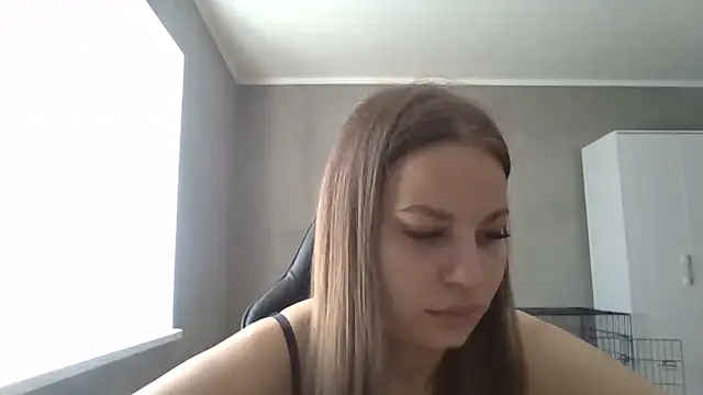 Snapshot of _Linsyy_ee_ chatting on May 12, 2026, 9:48 am Linsyy ee online show from May 12, 2026, 9:48 am