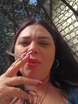 Snapshot of -CUTE-EVVIL- chatting on May 16, 2026, 11:09 am -CUTE-EVVIL- online show from May 16, 2026, 11:09 am