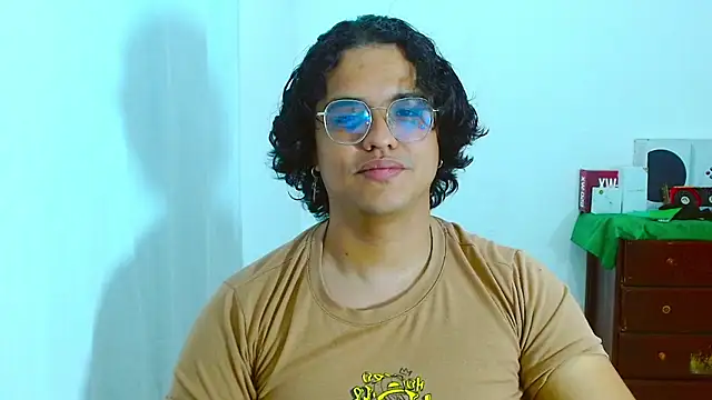 Snapshot of Diane_exotic chatting on July 11, 2026, 11:49 pm Diane exotic online show from July 11, 2026, 11:49 pm