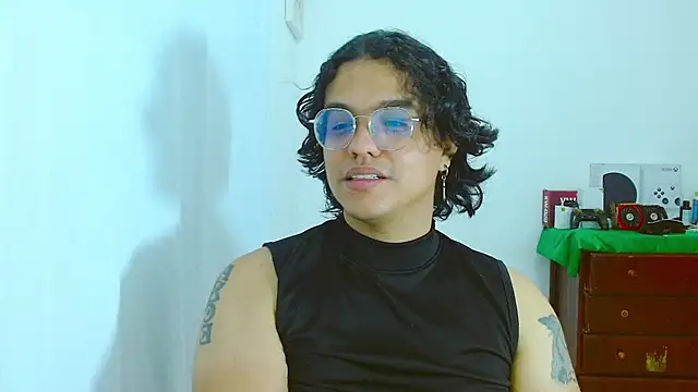 Snapshot of Diane_exotic chatting on July 8, 2026, 11:49 pm Diane exotic online show from July 8, 2026, 11:49 pm