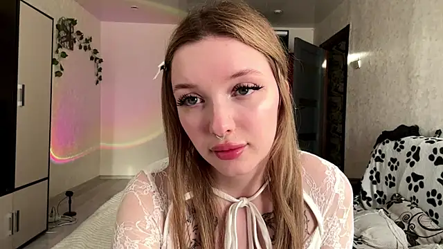 Snapshot of Elinthegreat chatting on May 10, 2026, 3:14 pm Elinthegreat online show from May 10, 2026, 3:14 pm