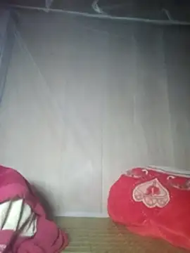 Snapshot of Lella_01 chatting on June 1, 2026, 11:37 pm Lella 01 online show from June 1, 2026, 11:37 pm