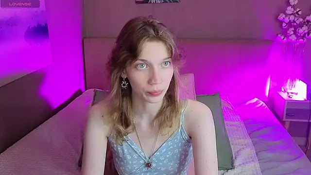 Emily Cartex online show from June 27, 2026, 5:13 am