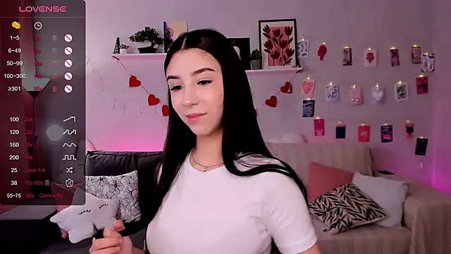 jasmintokyra online show from April 28, 2026, 2:27 am