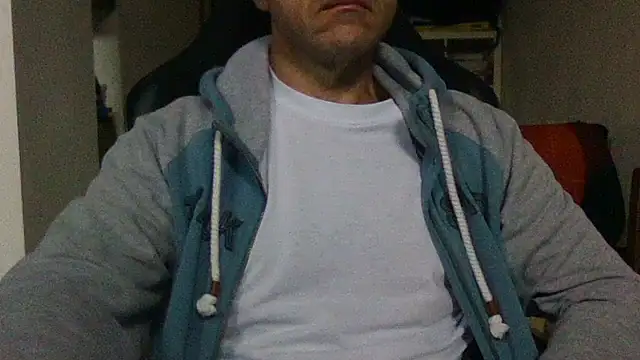 Snapshot of kelper18 chatting on May 10, 2026, 2:30 pm kelper18 online show from May 10, 2026, 2:30 pm