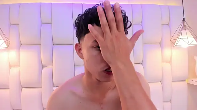 WillEscobar online show from April 29, 2026, 1:59 pm