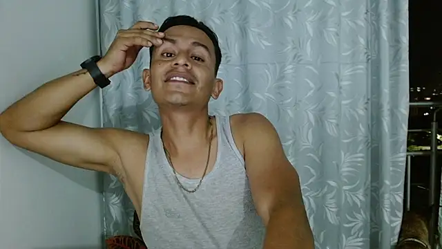 kristianDiaz online show from April 30, 2026, 11:53 pm