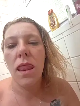 Snapshot of lickybaby26 chatting on June 15, 2026, 8:19 pm lickybaby26 online show from June 15, 2026, 8:19 pm