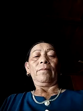 Snapshot of mouth22 chatting on June 3, 2026, 10:05 am mouth22 online show from June 3, 2026, 10:05 am