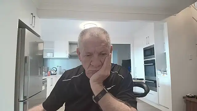 Snapshot of soloman707 chatting on June 22, 2026, 12:05 am soloman707 online show from June 22, 2026, 12:05 am