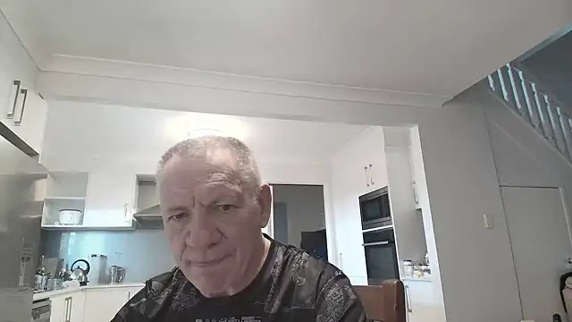 Snapshot of soloman707 chatting on June 23, 2026, 5:05 am soloman707 online show from June 23, 2026, 5:05 am