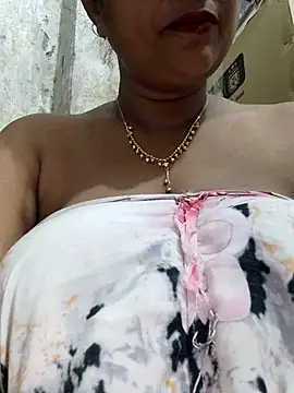 Snapshot of Gulapi_N chatting on July 28, 2026, 7:38 am Gulapi N online show from July 28, 2026, 7:38 am