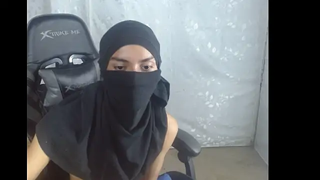 JHOANpss online show from April 28, 2026, 12:53 am