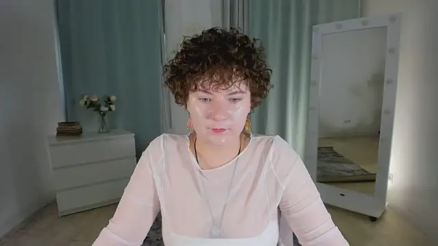 Snapshot of MelittaStorrie chatting on July 18, 2026, 6:11 am MelittaStorrie online show from July 18, 2026, 6:11 am