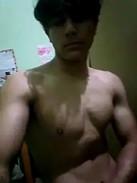 Snapshot of Sempai_Moon chatting on June 9, 2026, 3:29 am Sempai Moon online show from June 9, 2026, 3:29 am