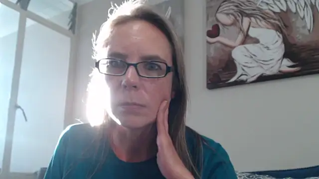 Snapshot of blondiesin50 chatting on May 10, 2026, 5:11 am blondiesin50 online show from May 10, 2026, 5:11 am