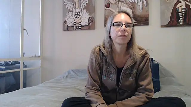 Snapshot of blondiesin50 chatting on July 6, 2026, 12:23 pm blondiesin50 online show from July 6, 2026, 12:23 pm
