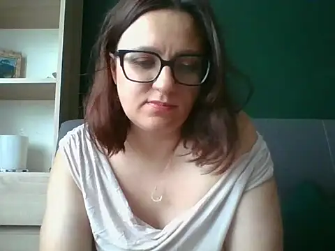 sensual paris online show from June 18, 2026, 5:28 am