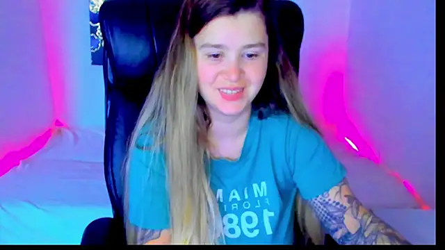 Snapshot of Natali_Secret chatting on July 4, 2026, 12:43 pm Natali Secret online show from July 4, 2026, 12:43 pm