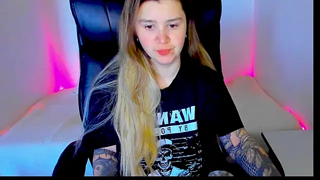 Natali Secret online show from May 3, 2026, 1:25 pm