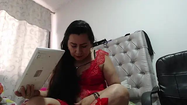 HelenNovoa online show from July 28, 2026, 9:03 pm