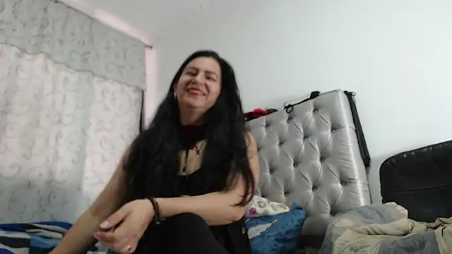 HelenNovoa online show from July 21, 2026, 7:04 pm