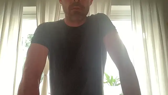 Riccardo86xx online show from May 22, 2026, 3:59 am