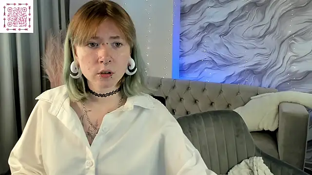 Elira Vane online show from June 18, 2026, 11:26 am