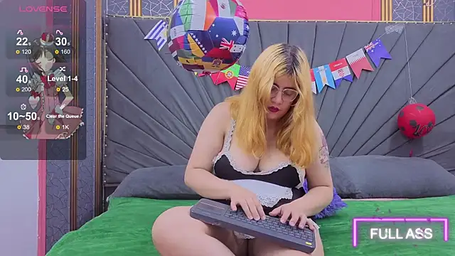valeria-niuk online show from July 9, 2026, 8:08 pm