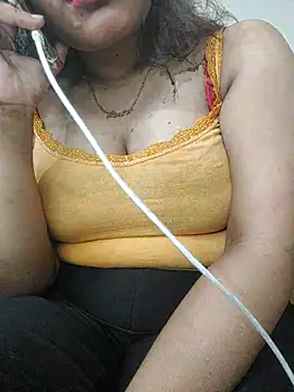 Snapshot of HD_Queen_69 chatting on July 19, 2026, 5:42 pm HD Queen 69 online show from July 19, 2026, 5:42 pm