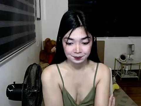 Snapshot of KylieXKendall chatting on June 16, 2026, 5:18 am KylieXKendall online show from June 16, 2026, 5:18 am
