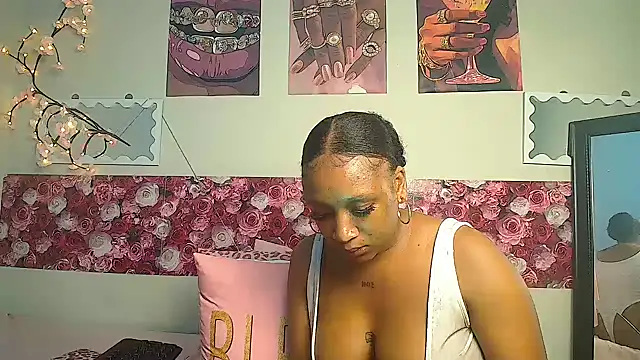 EnchantingLisa online show from July 31, 2026, 4:15 pm