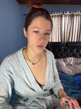 Snapshot of Ally_sunnn chatting on May 7, 2026, 5:49 pm Ally sunnn online show from May 7, 2026, 5:49 pm