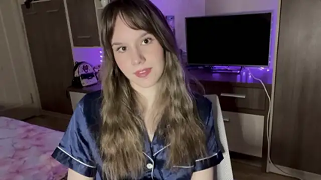 RinaRight online show from May 3, 2026, 10:35 pm