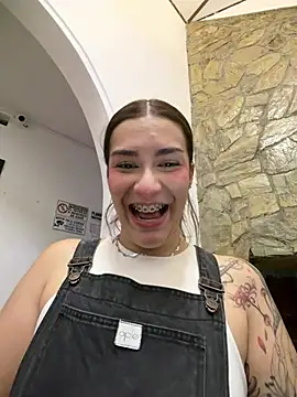 Snapshot of Bonnie_Rider chatting on July 10, 2026, 11:27 pm Bonnie Rider online show from July 10, 2026, 11:27 pm