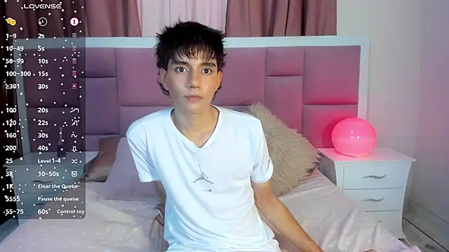 Snapshot of christopher_robin4 chatting on May 22, 2026, 7:56 pm christopher robin4 online show from May 22, 2026, 7:56 pm