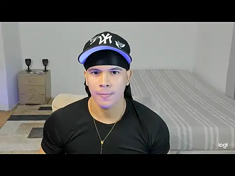 Snapshot of sant_wahlberg chatting on May 6, 2026, 3:54 am sant wahlberg online show from May 6, 2026, 3:54 am
