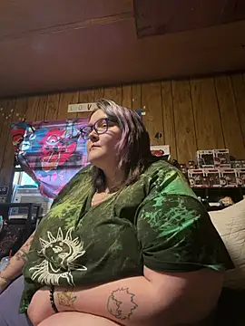 Snapshot of purelydivine chatting on May 15, 2026, 10:30 pm purelydivine online show from May 15, 2026, 10:30 pm