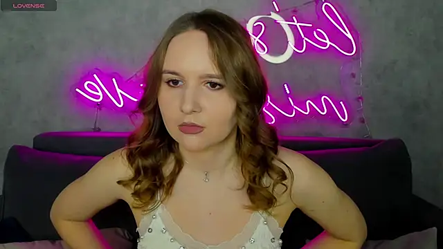 Emmaa Kimm online show from June 5, 2026, 12:59 am