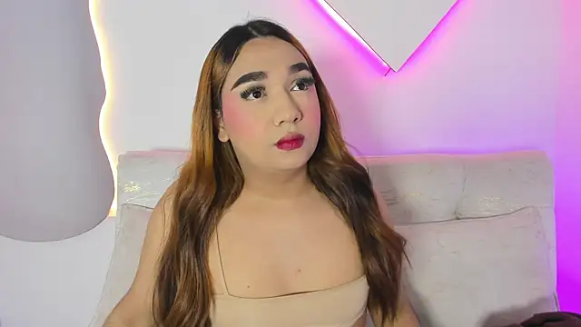 LiaCampbell  online show from July 25, 2026, 8:04 pm