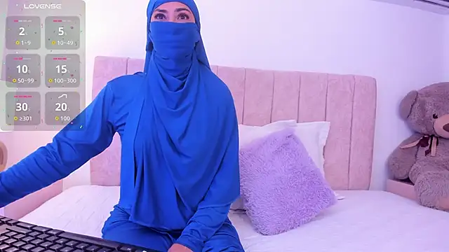 Snapshot of DinaNoor chatting on May 19, 2026, 11:50 am DinaNoor online show from May 19, 2026, 11:50 am