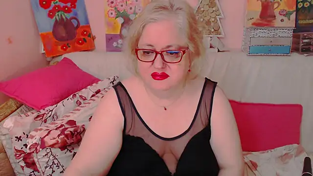 Snapshot of Maturelove_xxx chatting on May 19, 2026, 6:59 pm Maturelove xxx online show from May 19, 2026, 6:59 pm