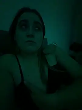 Snapshot of Taylormillie471 chatting on May 27, 2026, 12:09 am Taylormillie471 online show from May 27, 2026, 12:09 am