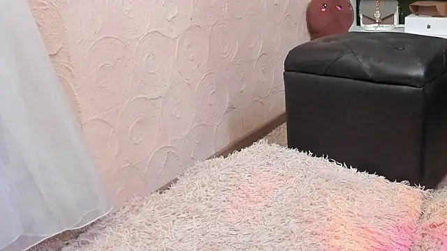 lililiana online show from July 22, 2026, 8:16 am