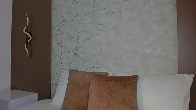 Snapshot of sara_castro24_ chatting on May 29, 2026, 6:03 pm sara castro24 online show from May 29, 2026, 6:03 pm