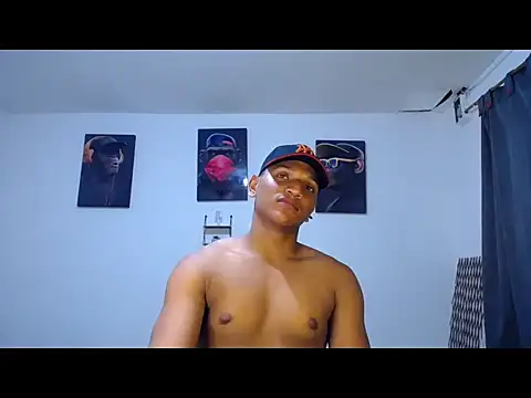 Snapshot of Ian_Arcia chatting on May 24, 2026, 12:54 am Ian Arcia online show from May 24, 2026, 12:54 am