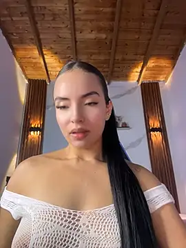 Snapshot of catalina_lafer chatting on June 16, 2026, 1:44 pm catalina lafer online show from June 16, 2026, 1:44 pm