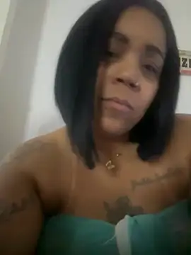 Snapshot of GianLavinnye chatting on May 13, 2026, 11:12 pm GianLavinnye online show from May 13, 2026, 11:12 pm