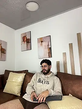 DomBoy  online show from May 29, 2026, 10:49 pm